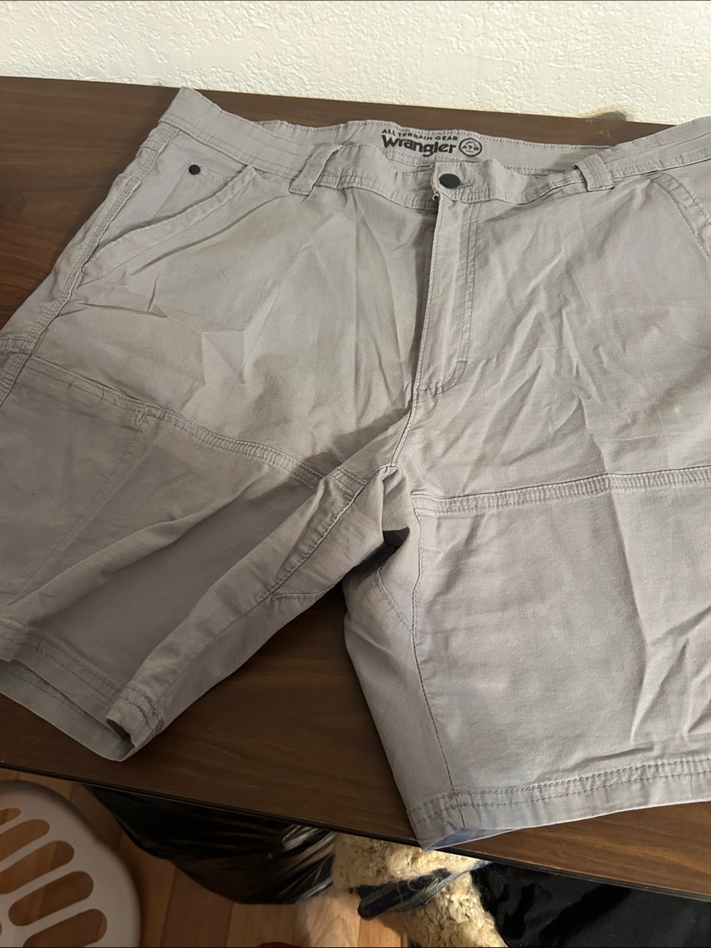 Wrangler All Terrain Men's Light Gray Cargo Shorts